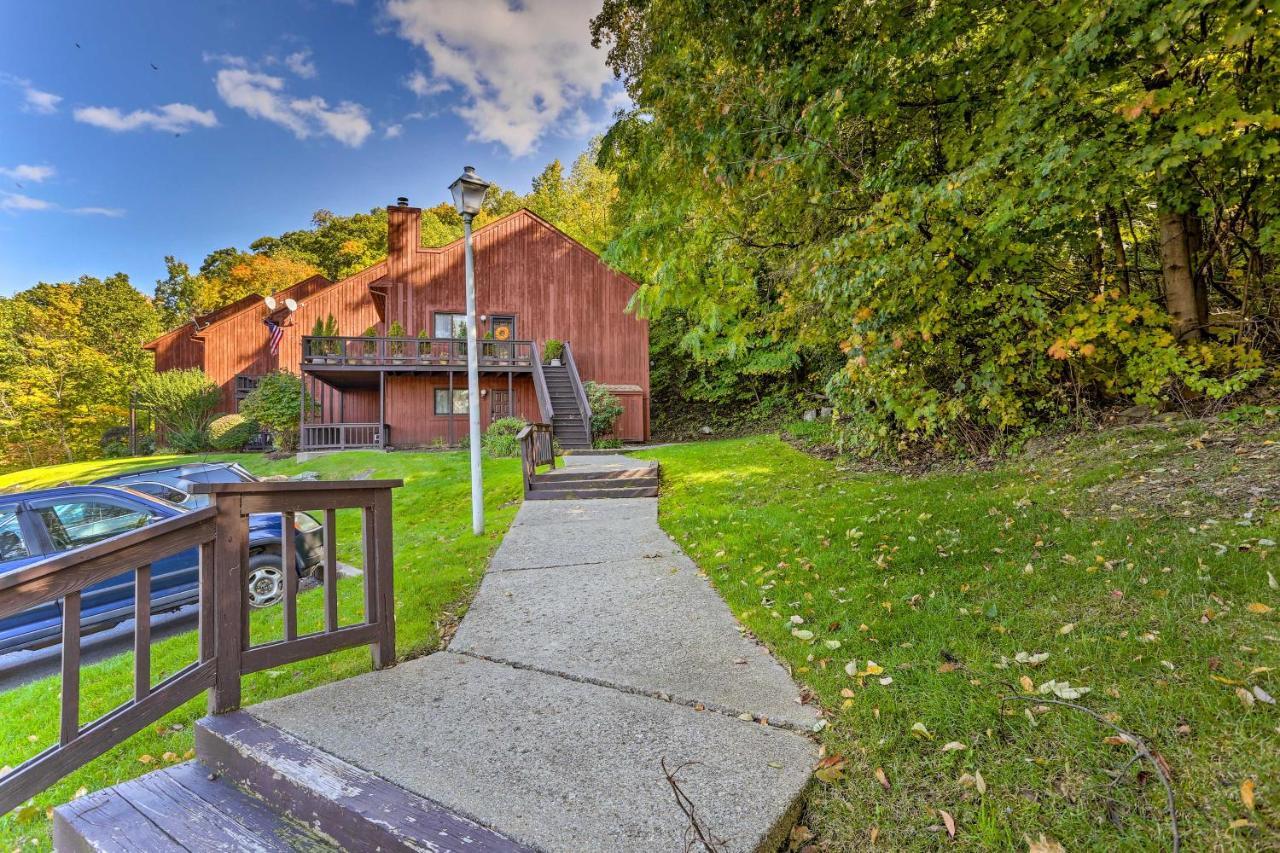 Vernon Township Condo - Walk To Ski Resort! Экстерьер фото